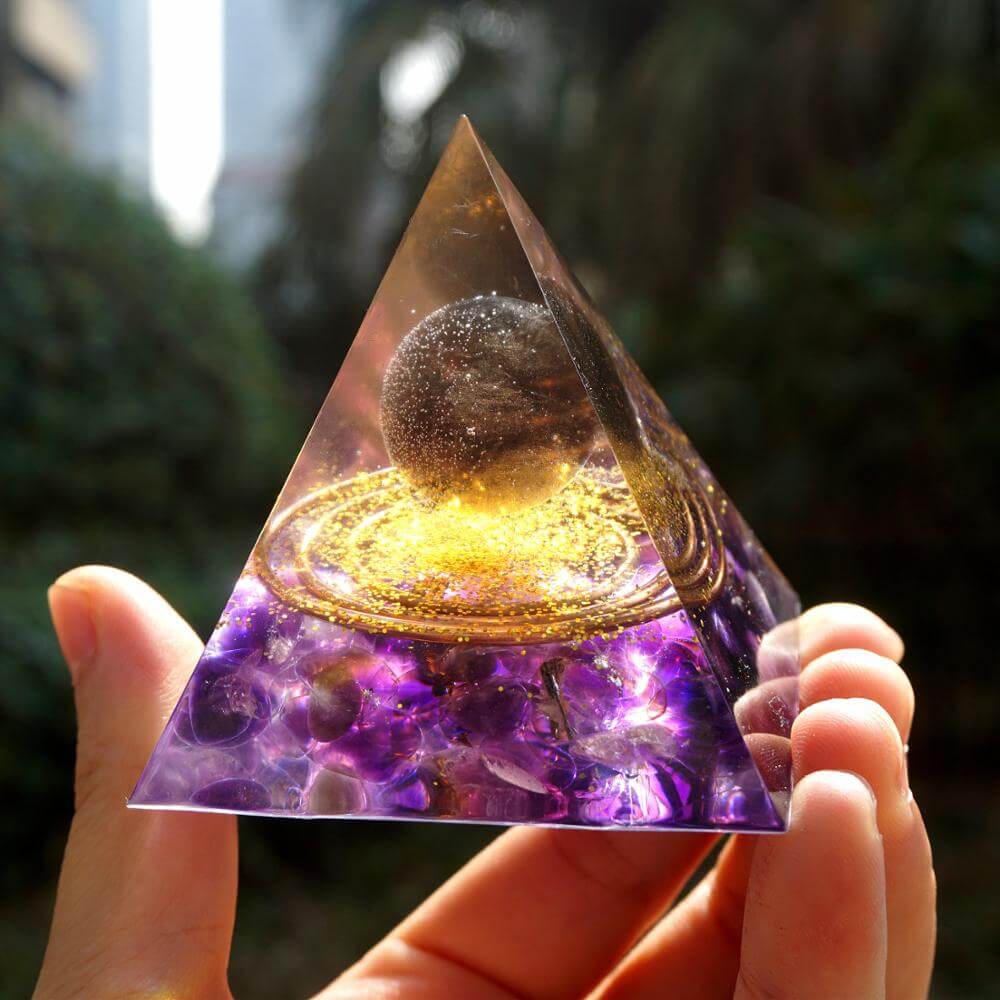 Pyramide Orgonite Quartz Fumé et Améthyste - Energie de l'univers