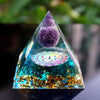 Pyramide Orgonite OM Améthyste et Quartz Bleu - Connexion Spirituelle