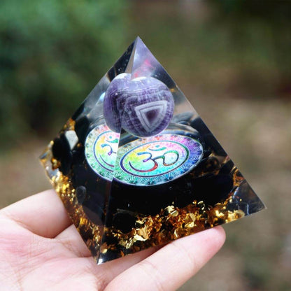 Pyramide Orgonite OM Améthyste et Obsidienne - Protection et Soutien