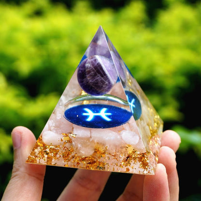 Pyramide Orgonite du Zodiaque Améthyste et Quartz Rose -  Poisson