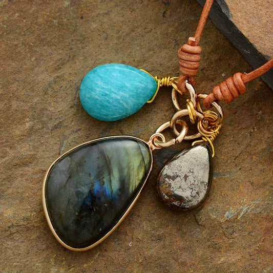 Collier Triple Pendentif Labradorite, Amazonite et Pyrite